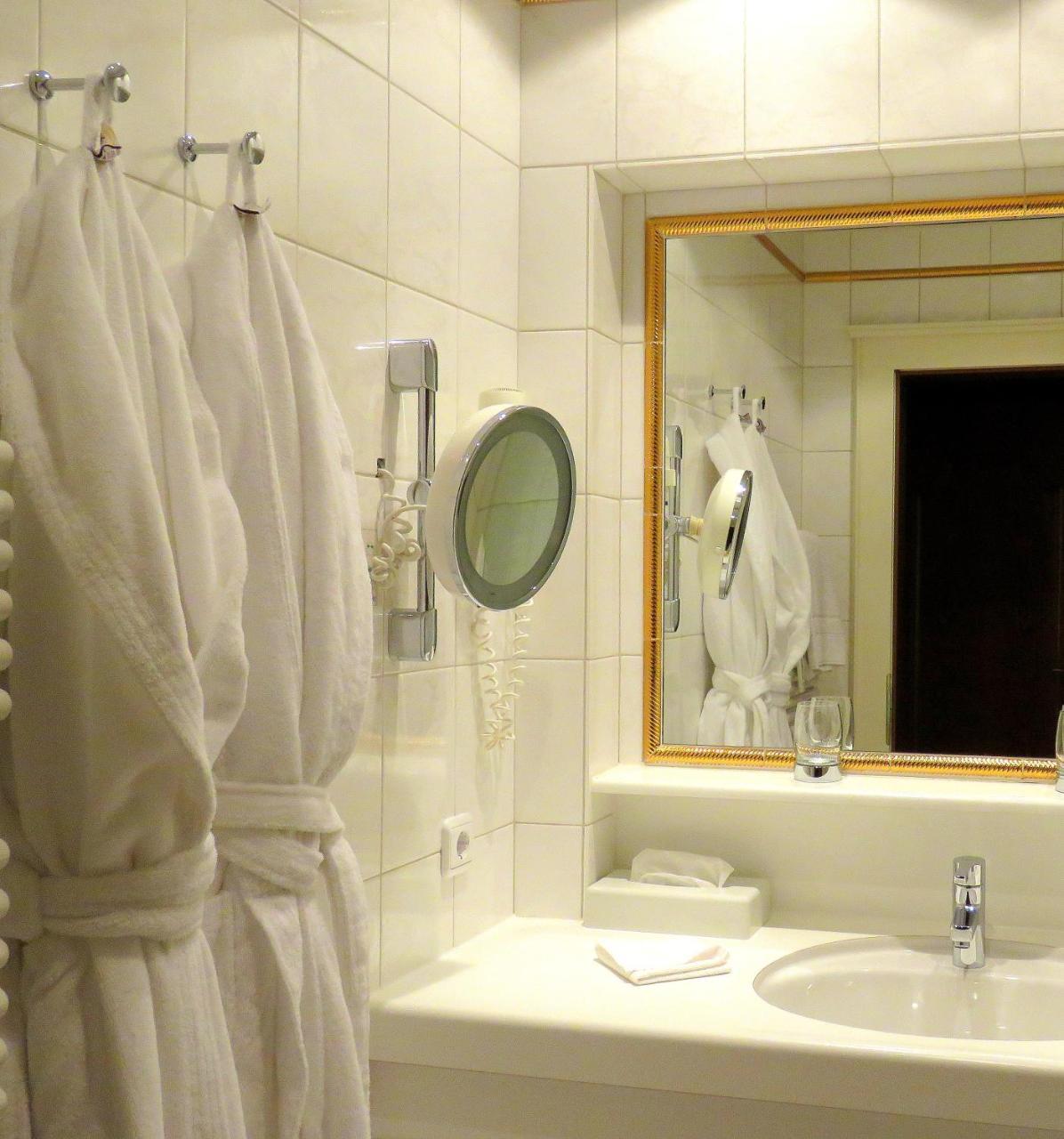 Hotel Hirlanda Zuers Bilik gambar