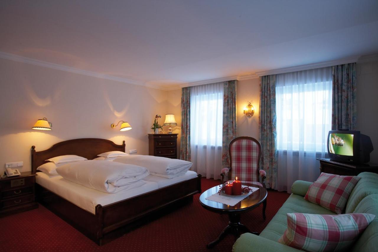 Hotel Hirlanda Zuers Bilik gambar